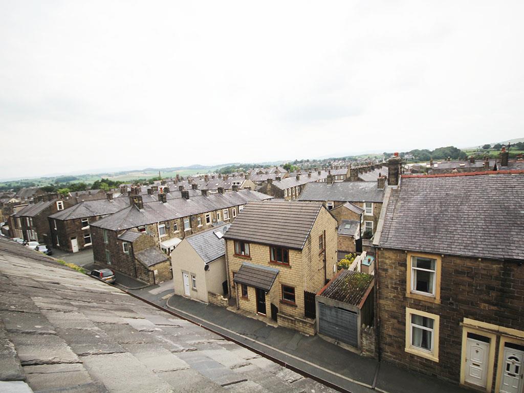 3 bedroom terraced house To Let in Barnoldswick - IMG_3630.jpg